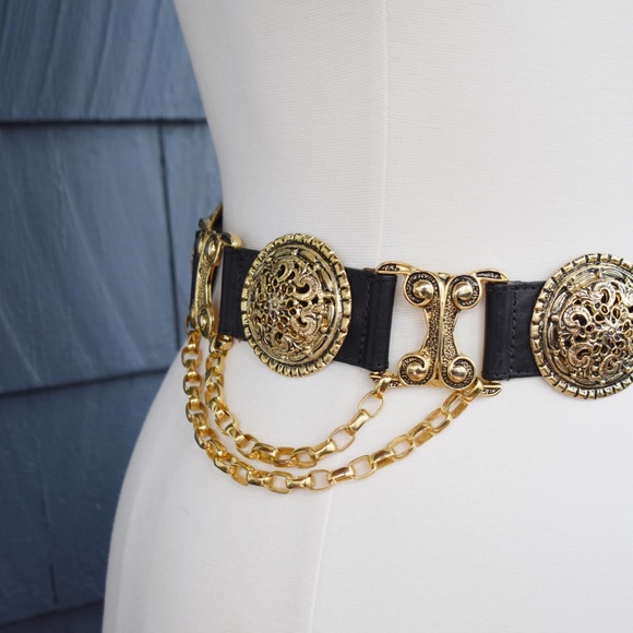 SOLD ❌ VNTG Leather Belt - Picture 2 of 7